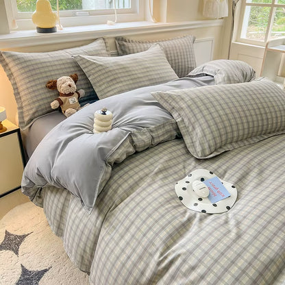 3Pcs Simple, Soft and Skin-Friendly Duvet Cover 3-Piece Set (1 Duvet Cover +2 Pillowcases) (Without Core) Modern and Breathable