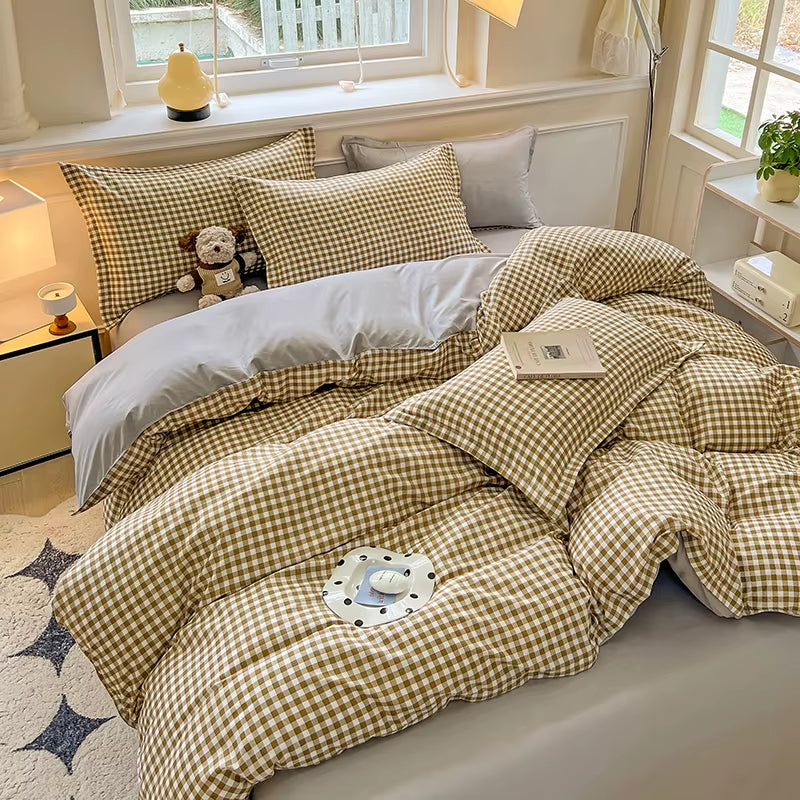 3Pcs Simple, Soft and Skin-Friendly Duvet Cover 3-Piece Set (1 Duvet Cover +2 Pillowcases) (Without Core) Modern and Breathable